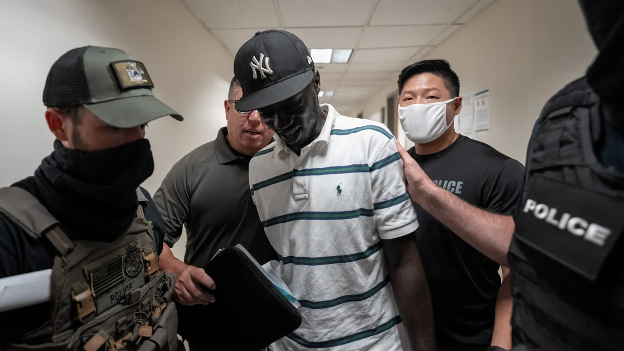 Esperti legali avvertono che l'attivazione del tribunale dormiente per la rimozione dei terroristi stranieri da parte dell'amministrazione Trump potrebbe consentire deportazioni segrete