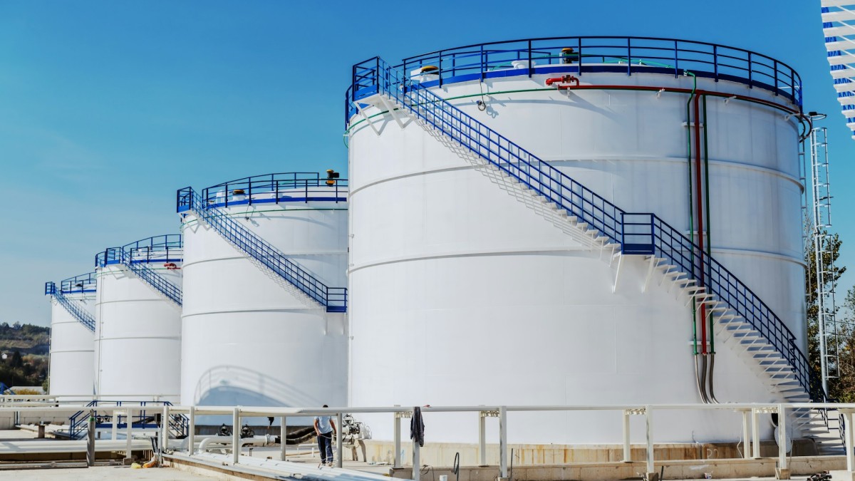 Индия планирует создание двух новых объектов стратегических нефтяных резервов для укрепления энергетической безопасности