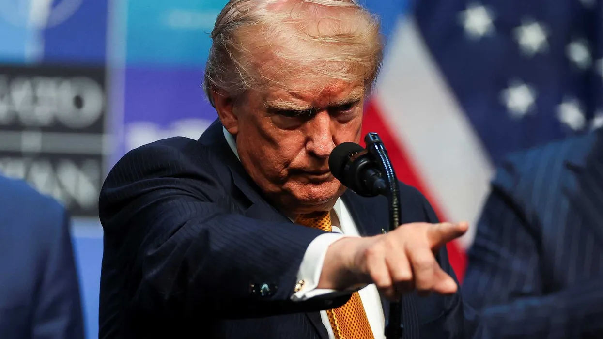 Схема Трампа по захвату бюллетеней на промежуточных выборах потерпит поражение в суде. Это «задумано»