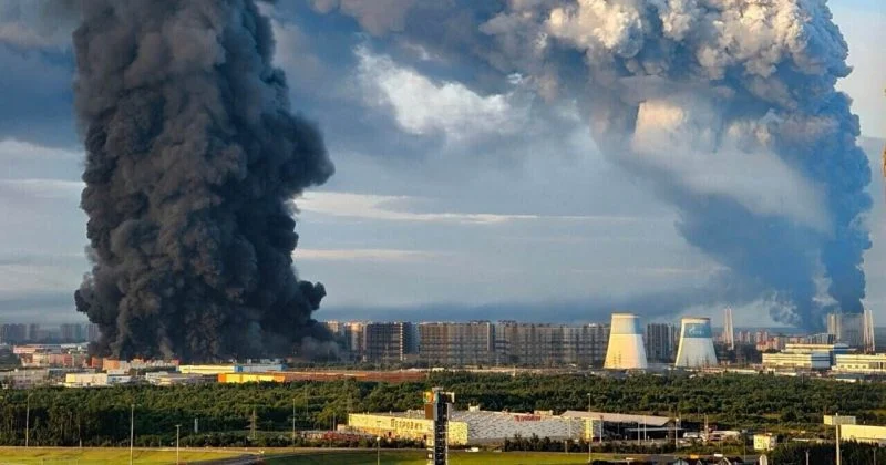 Удар украинского беспилотника вызвал пожар на складе Wildberries в России