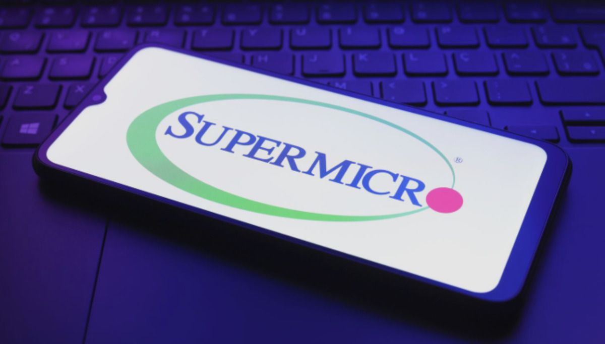 Акции Supermicro выросли после рекордных заказов на ИИ и повышения прогноза по марже